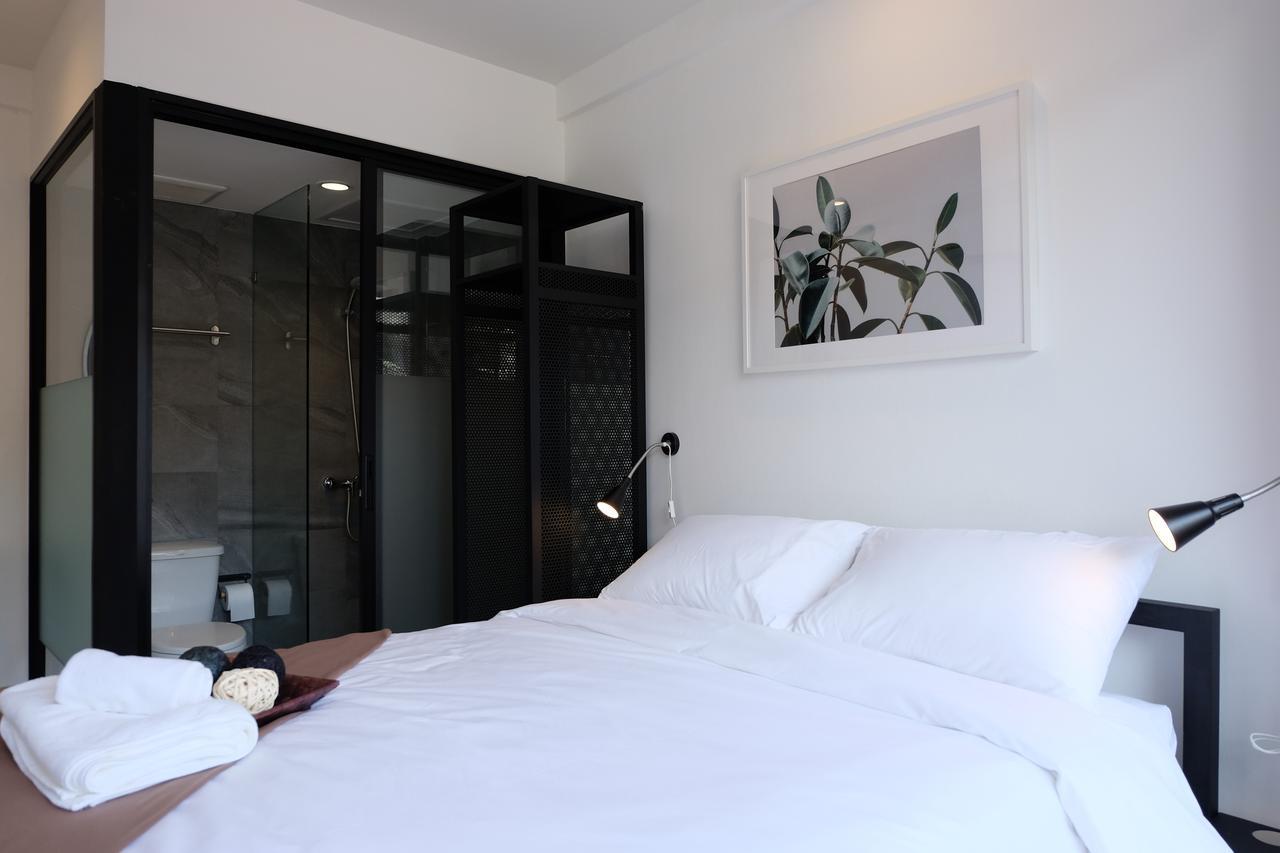 Haus Sathorn 21 Bed And Breakfast Бангкок Экстерьер фото